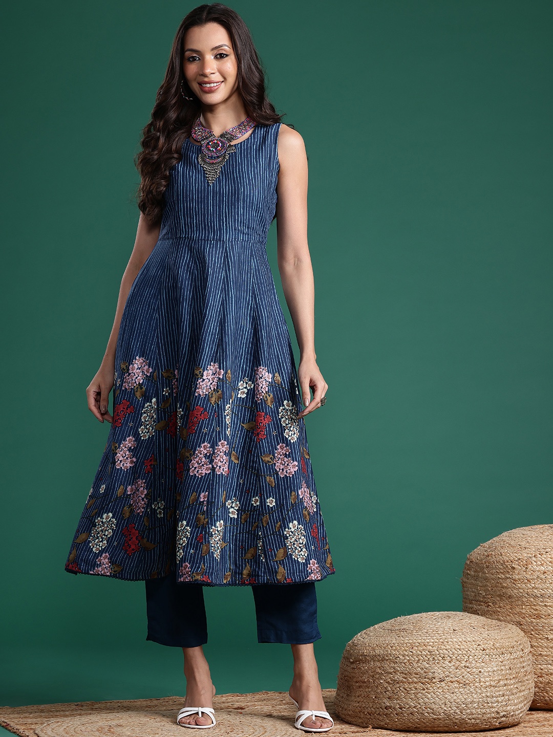 

Sangria Printed Pure Cotton Anarkali Kurta with Trousers, Navy blue