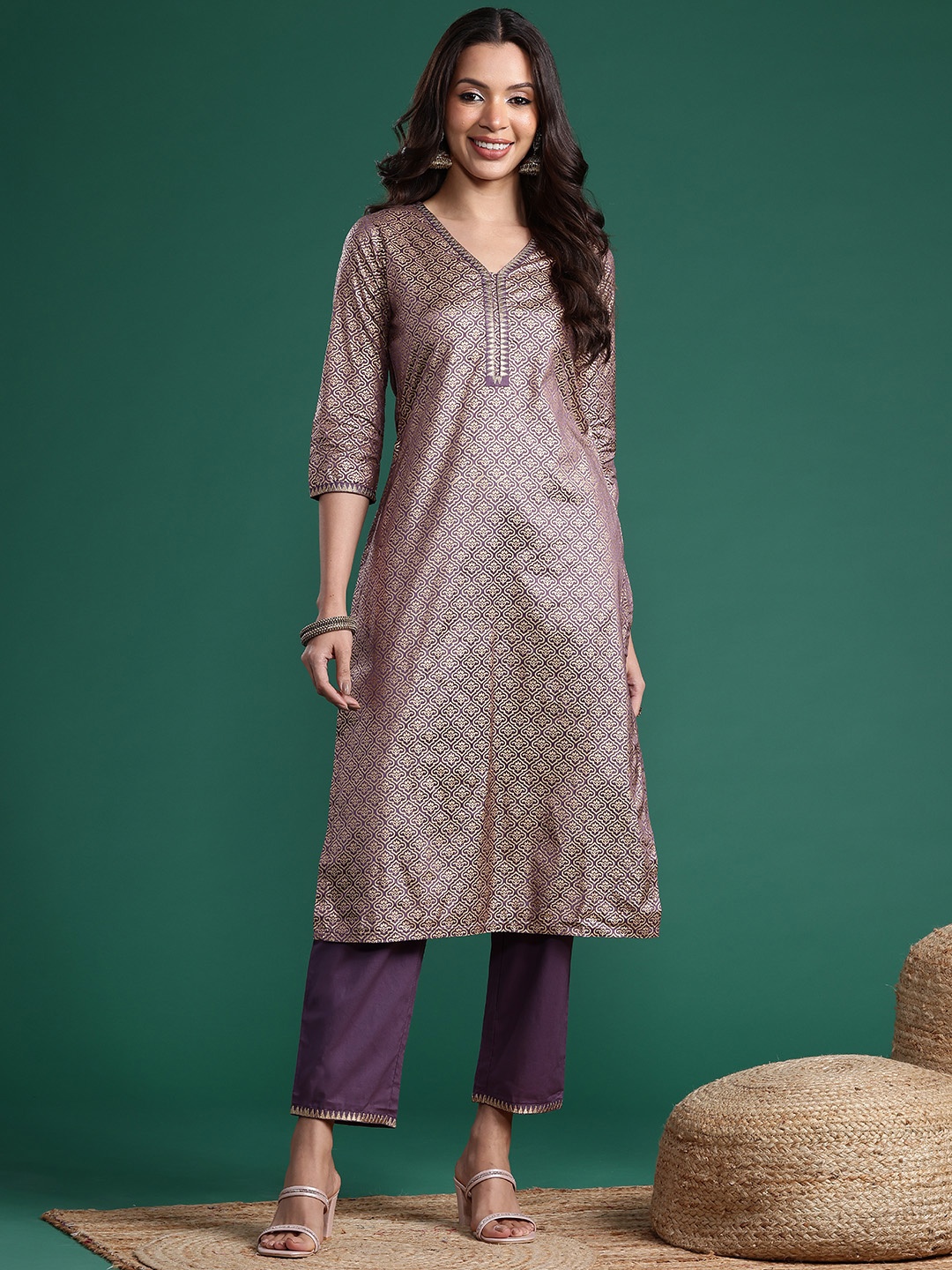 

Sangria Ethnic Print Kurta with Trousers, Purple