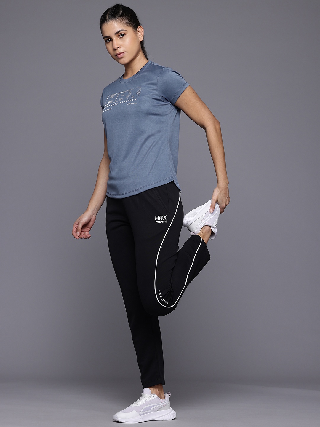 

HRX by Hrithik Roshan Women Printed Rapid-Dry Training T-shirt, Grey