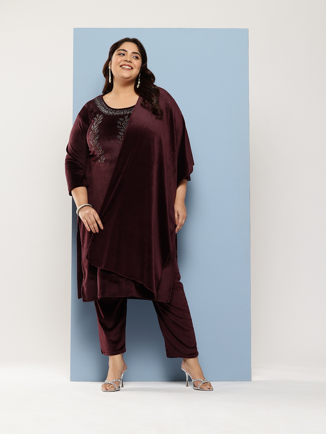 Aarika Plus Size Floral Beads & Stones Velvet Kurta With Trousers & Dupatta, Burgundy
