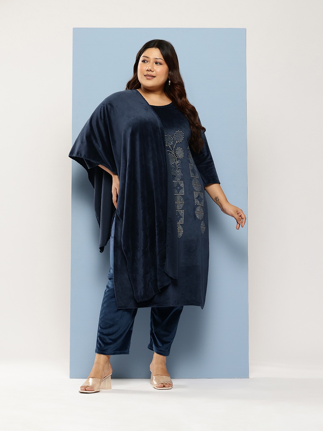 

Aarika Plus Size Floral Embellished Pure Cotton Kurta with Trousers & With Dupatta, Blue