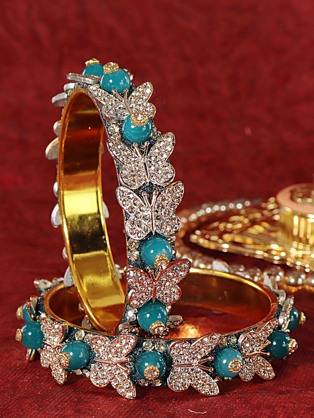 

LAVAZZA Set Of 2 Cubic Zirconia Studded & Beaded Bangles, Gold