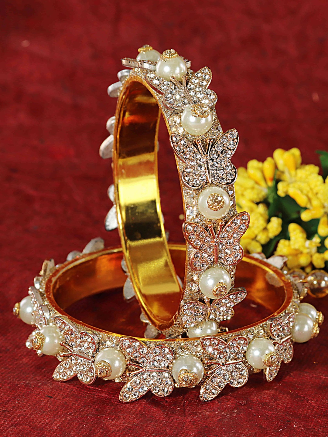

LAVAZZA Set Of 2 Cubic Zirconia Studded & Beaded Bangles, Gold