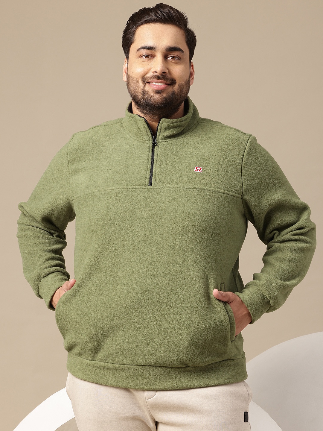 

Sztori Plus Size Solid Sweatshirt With Zip Detail, Olive