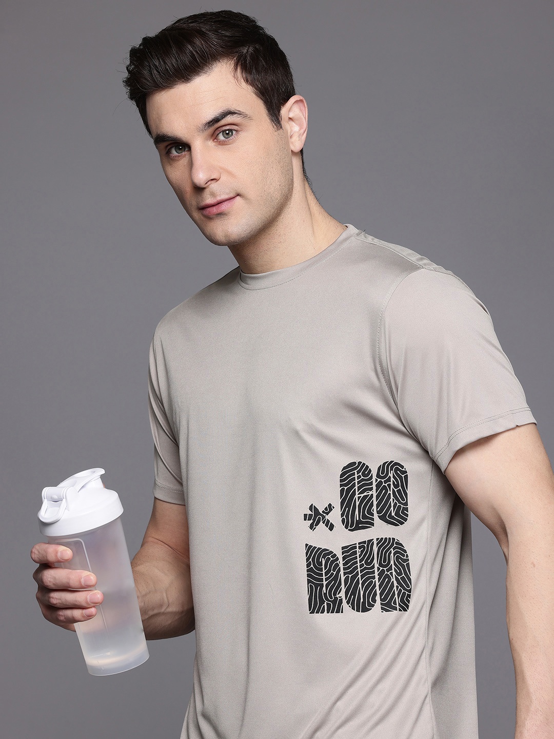 

HRX by Hrithik Roshan Rapid-Dry Typography Running T-shirt, Grey
