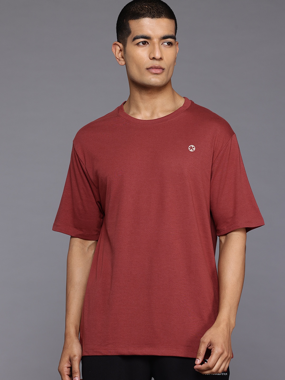 

HRX by Hrithik Roshan Typography Print Pure Cotton Relaxed Yoga T-shirt, Maroon