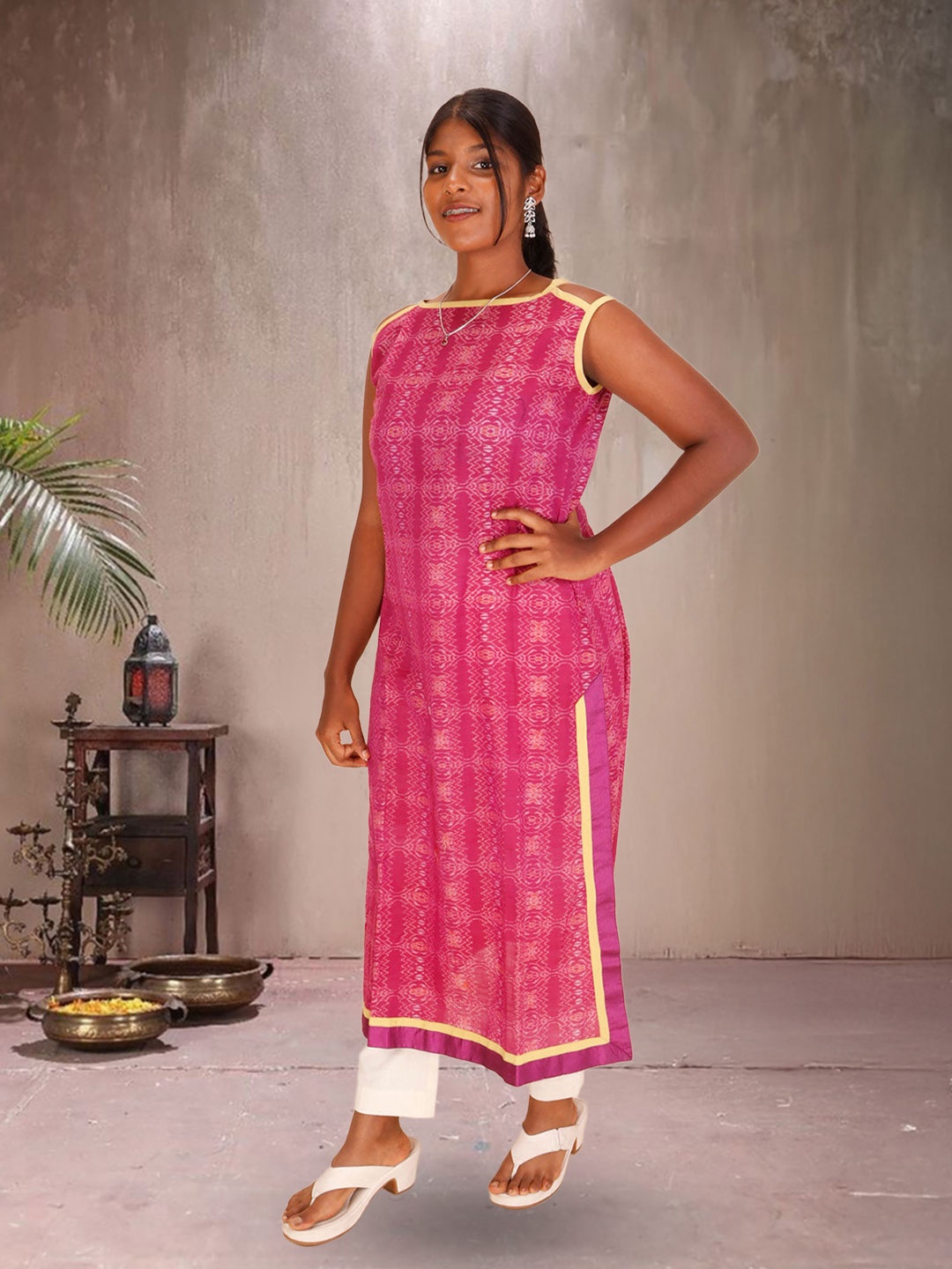 

Avishya Geometric Woven Design Pure Cotton Kurta, Purple