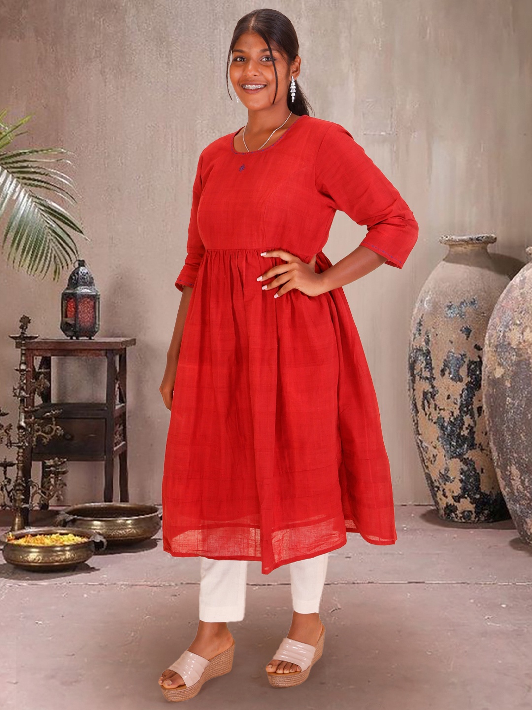 

Avishya Round Neck Pleated Pure Cotton A-Line Kurta, Maroon