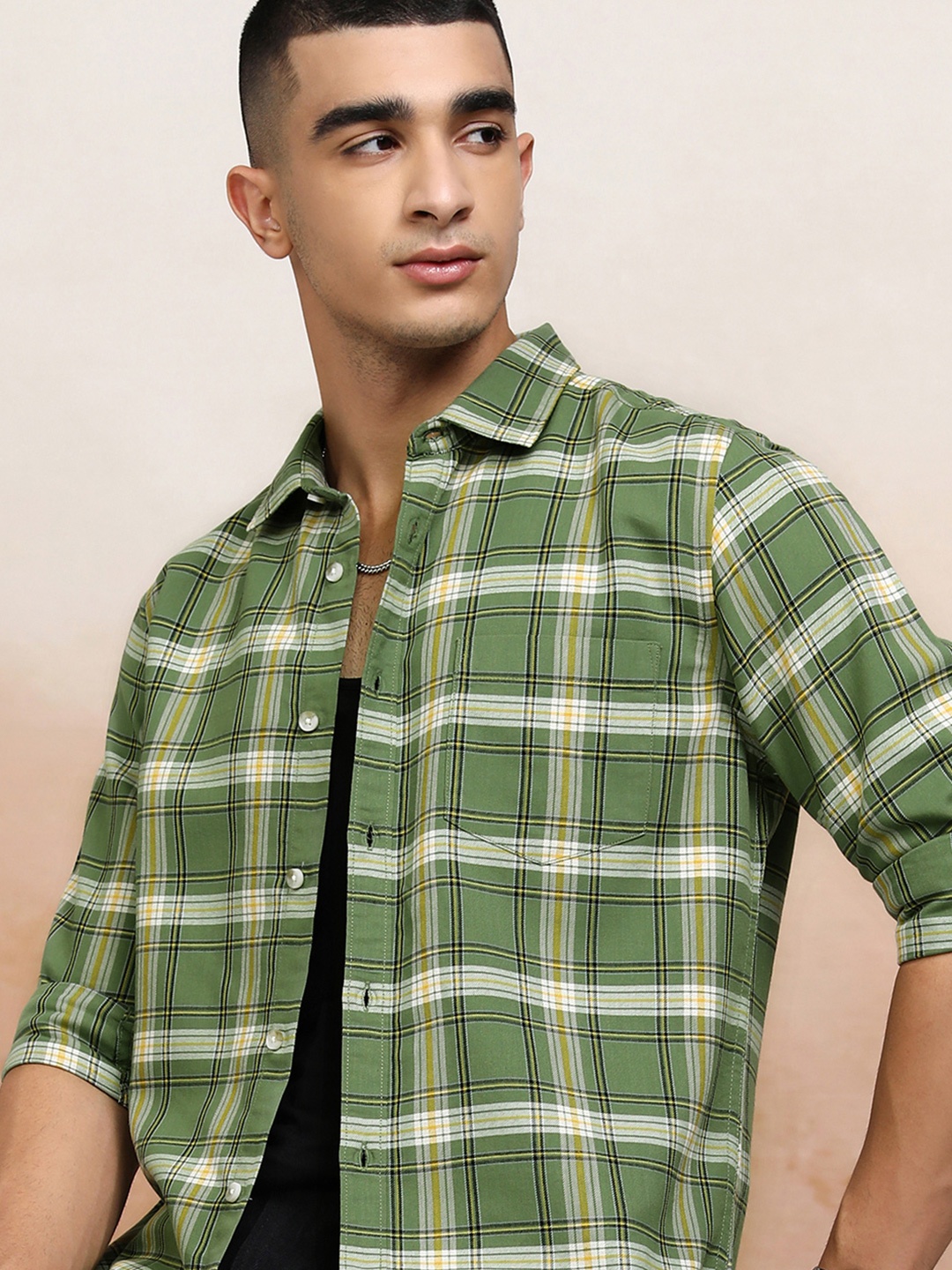 

Highlander Men Checked Casual Shirt, Green