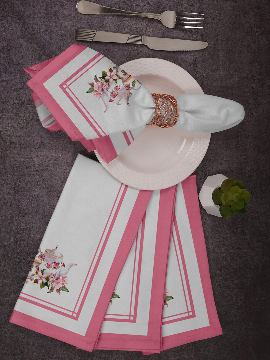 

Vargottam Pink & White 4 Pieces Printed Cotton Reusable Table Napkins