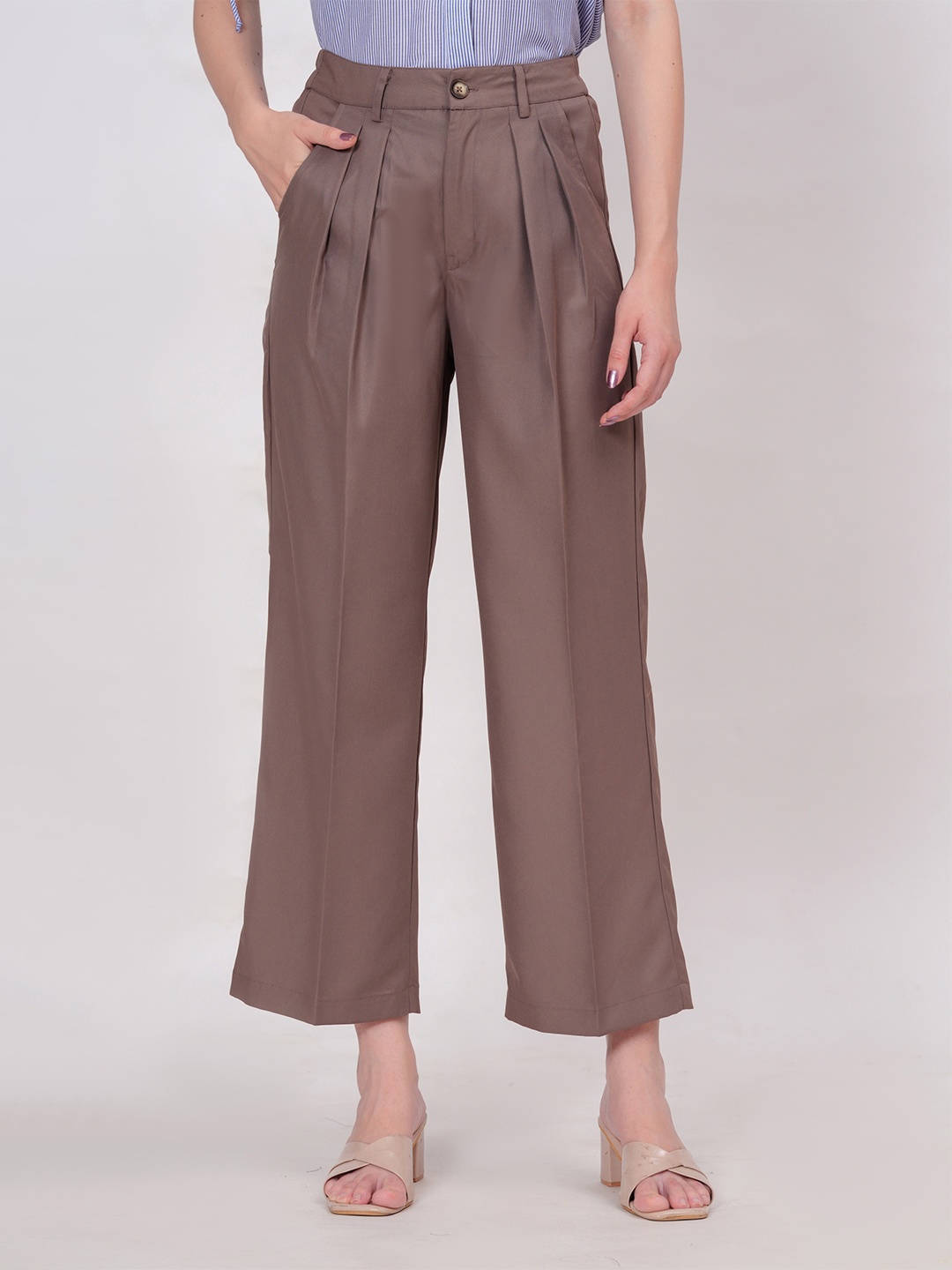 

Chemistry Women Relaxed Loose Fit Easy Wash Pleated Trousers, Tan