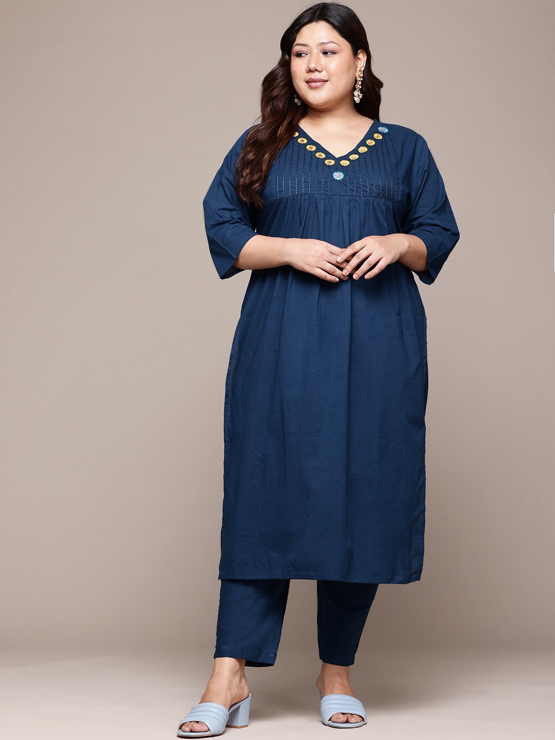 

Readiprint Plus Size Yoke Design Pleated Pure Cotton Kurta with Palazzos, Navy blue