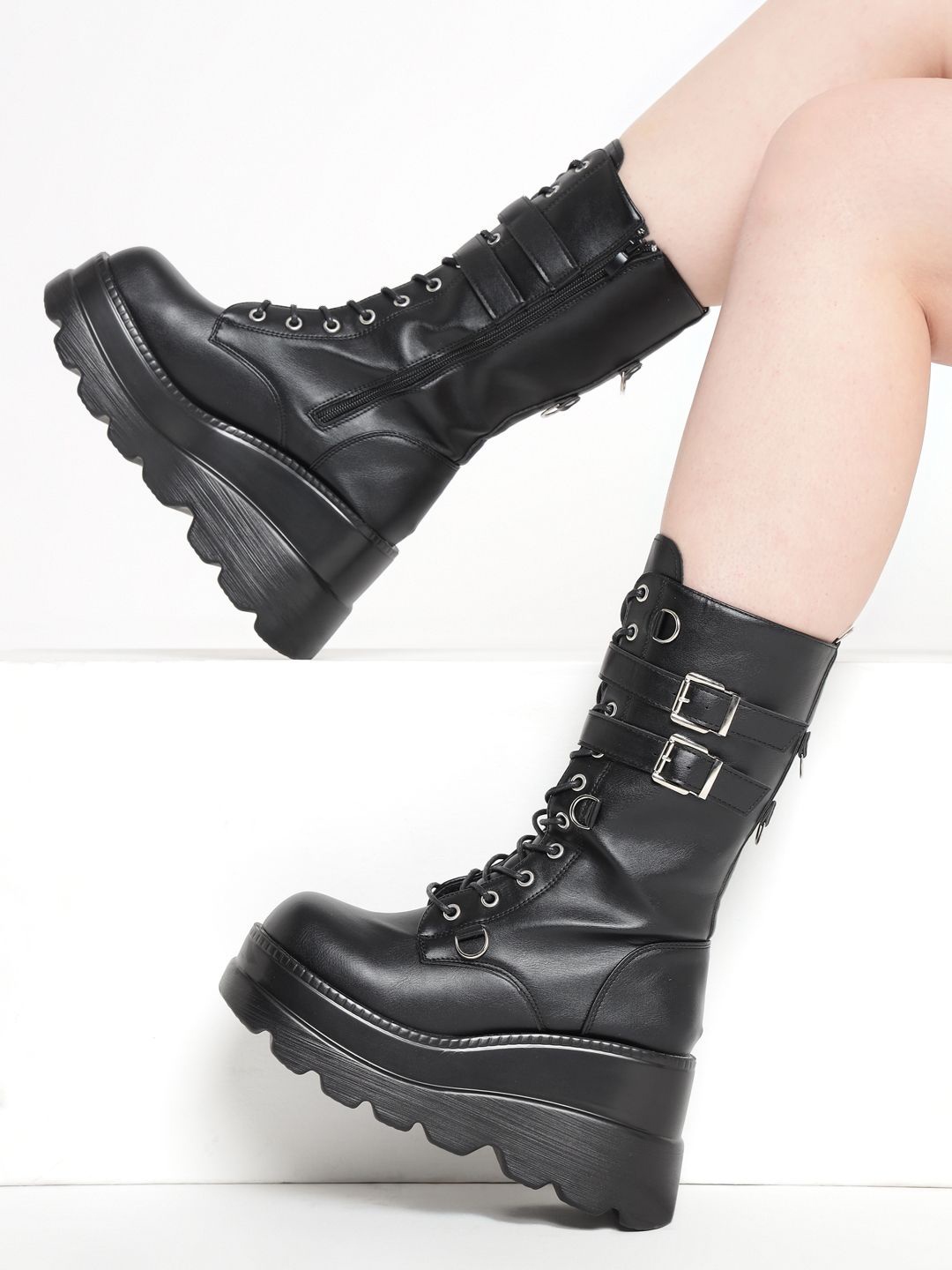 

Truffle Collection Women Wedge Heel Winter Boots, Black