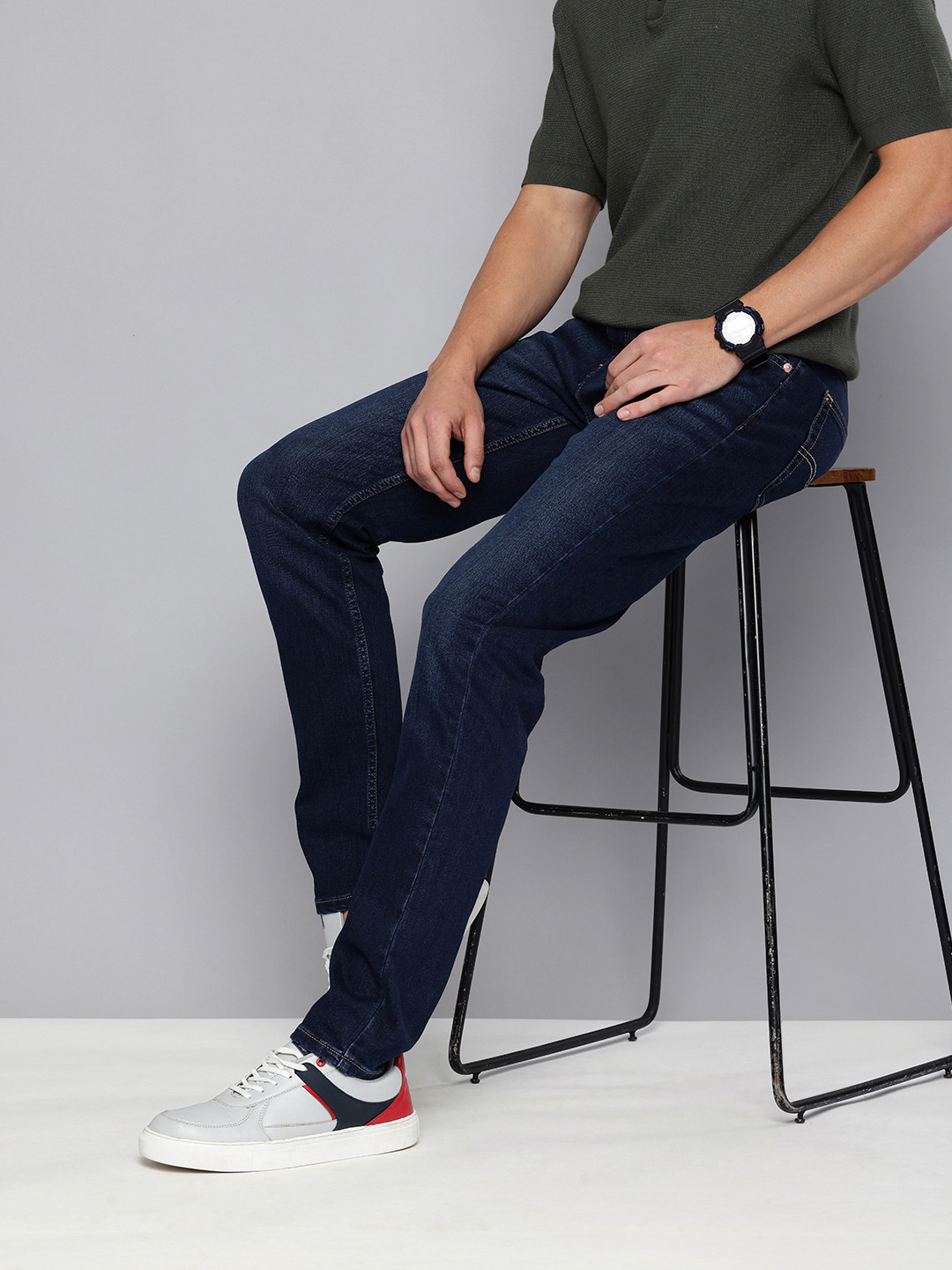 

Levis Men 512 Slim Tapered Fit Light Fade Stretchable Jeans, Blue