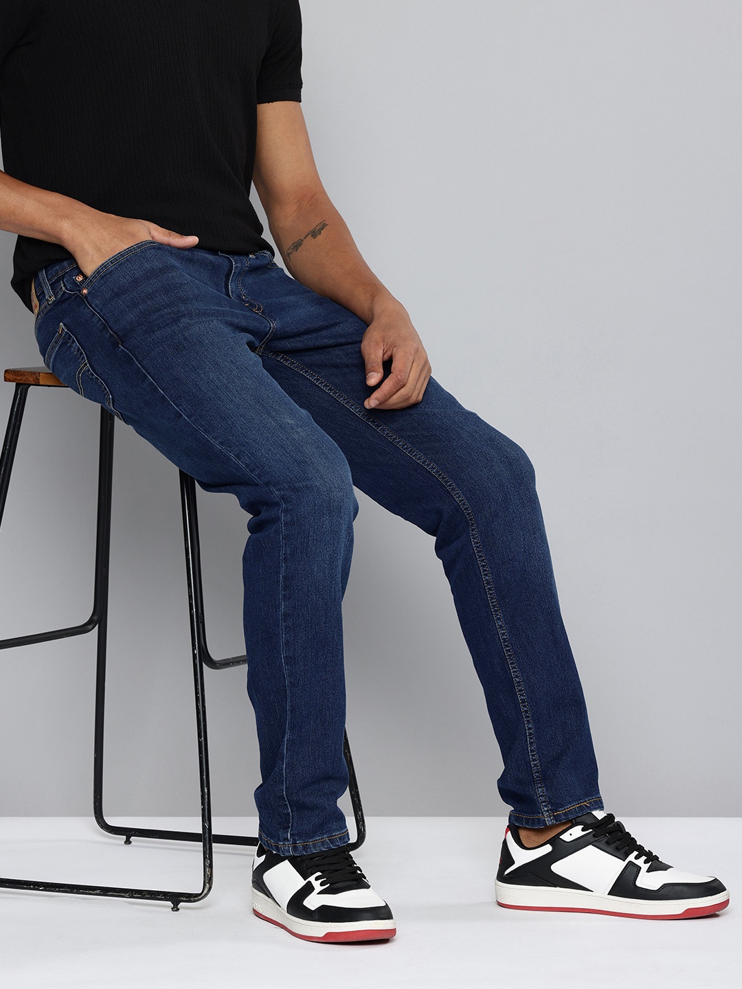 

Levis Men 511 Slim Fit Light Fade Stretchable Jeans, Blue