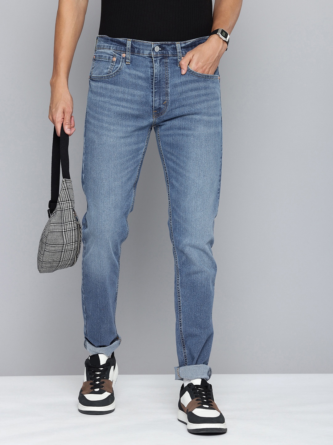 

Levis Men 512 Slim Tapered Fit Light Fade Stretchable Jeans, Blue