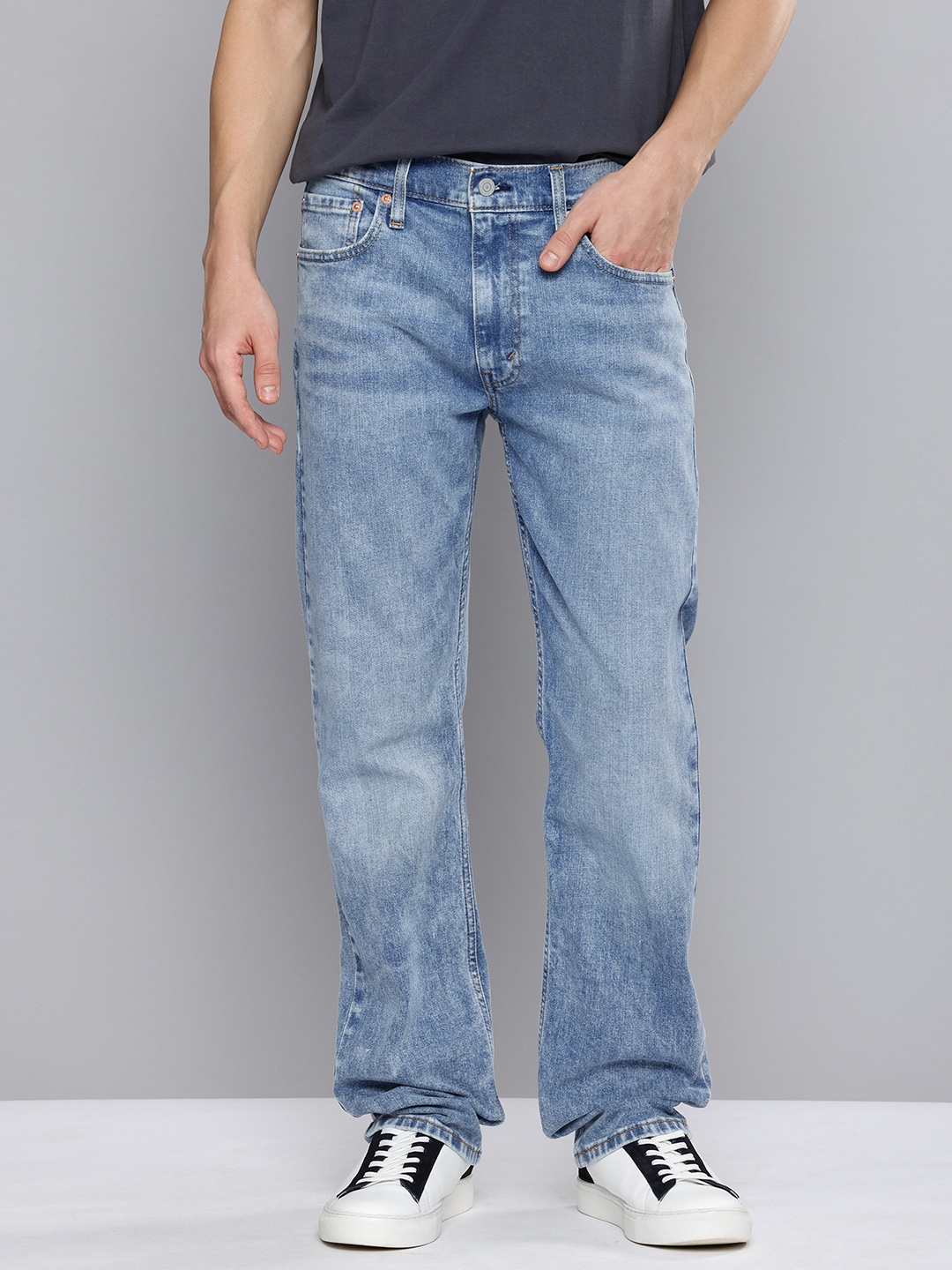 

Levis Men 513 Slim Straight Fit Heavy Fade Stretchable Jeans, Blue