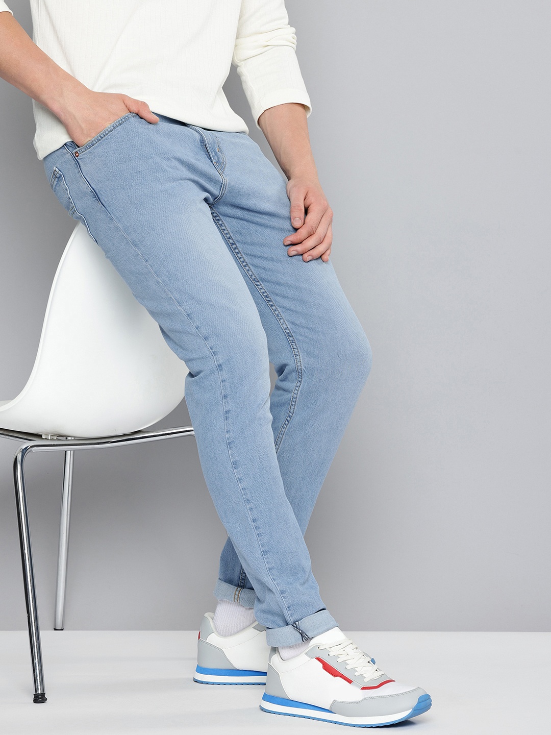

Levis Men 512 Slim Tapered Fit Light Fade Stretchable Jeans, Blue