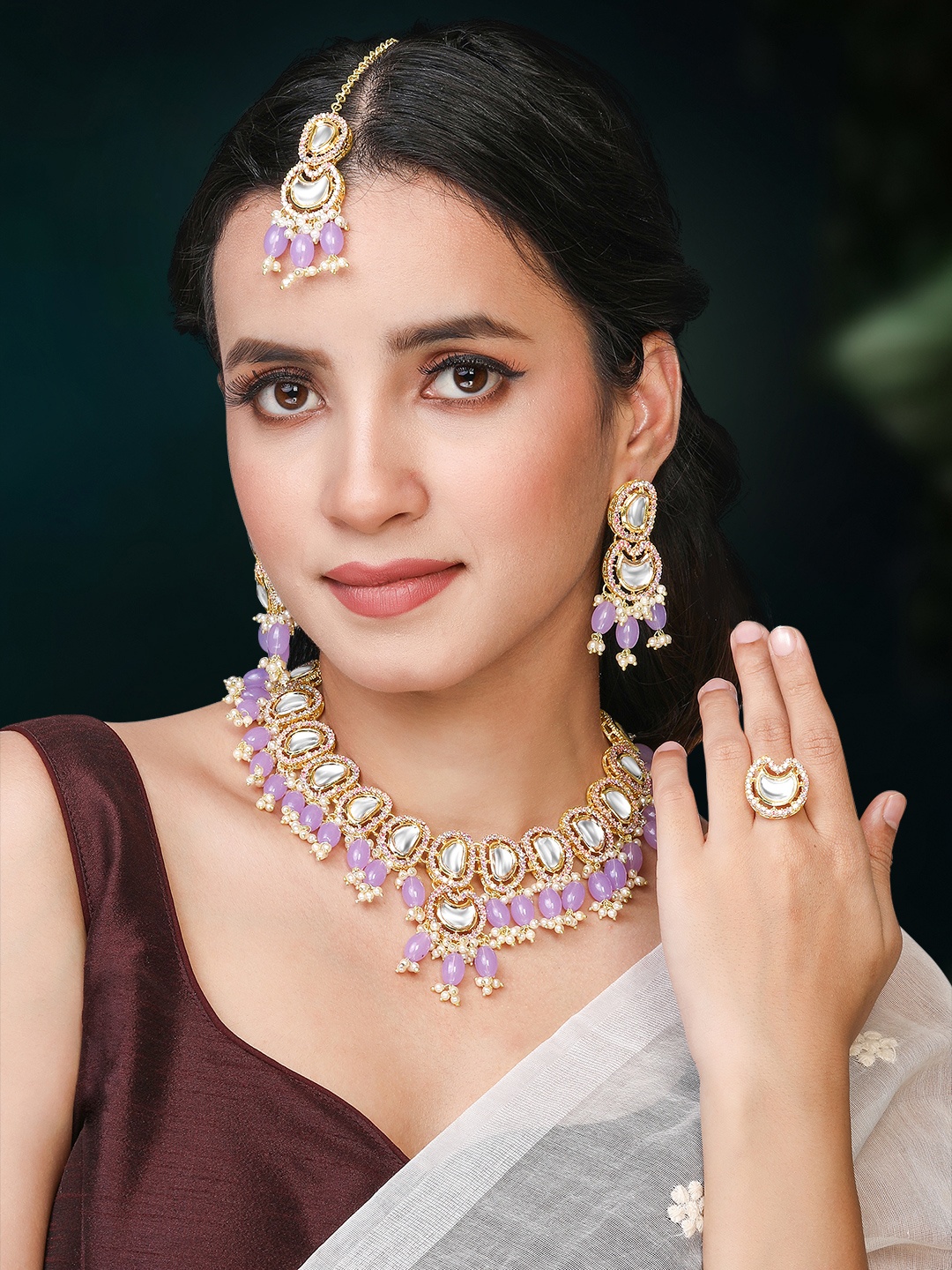 

Peora Gold- Plated Stone Studded & Beaded Jewellery Set