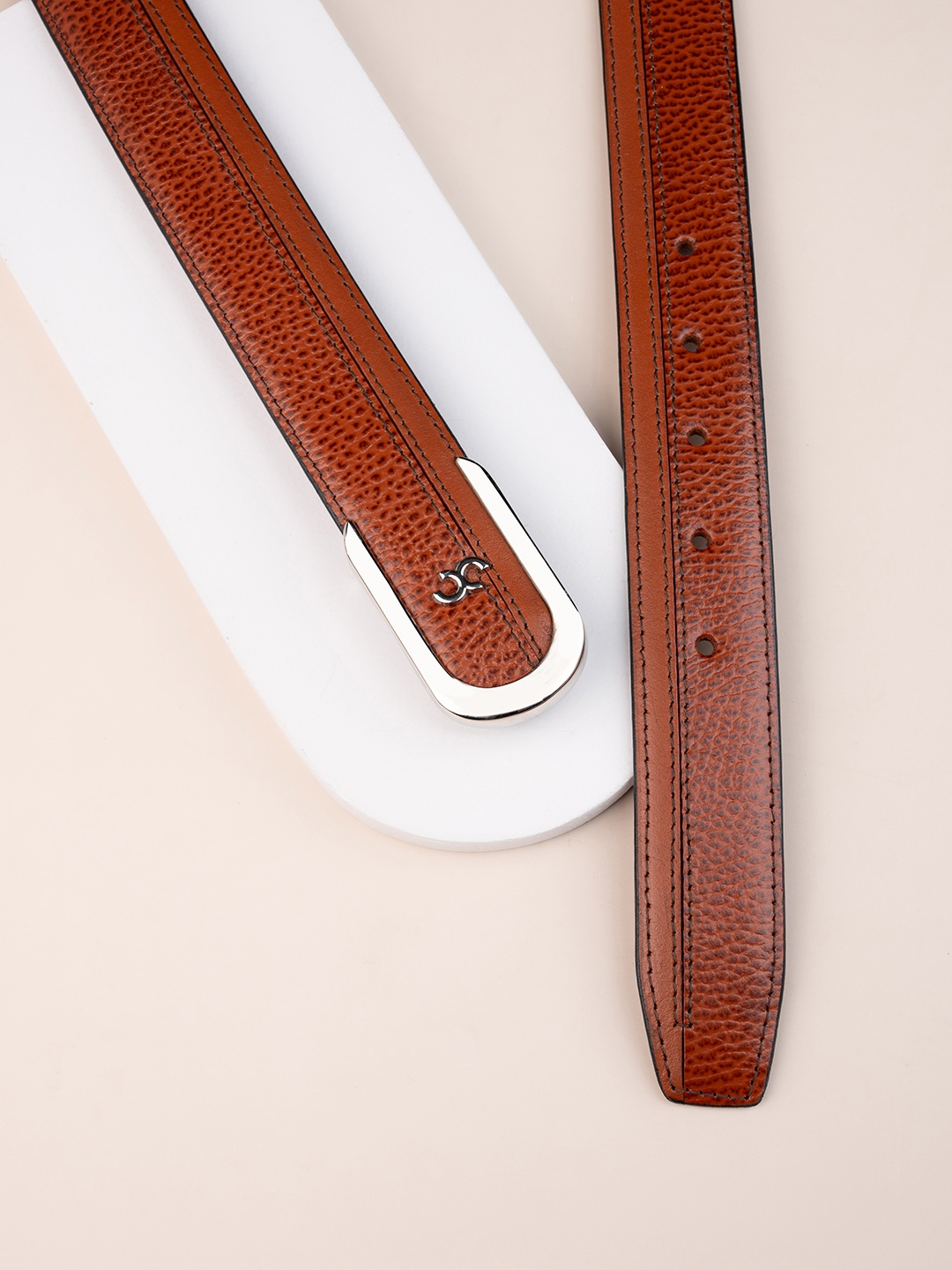 

One8 Men Solid Leather Belt, Brown