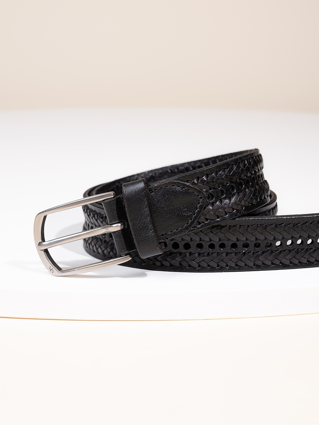 

One8 Men Textured Leather Belt, Black