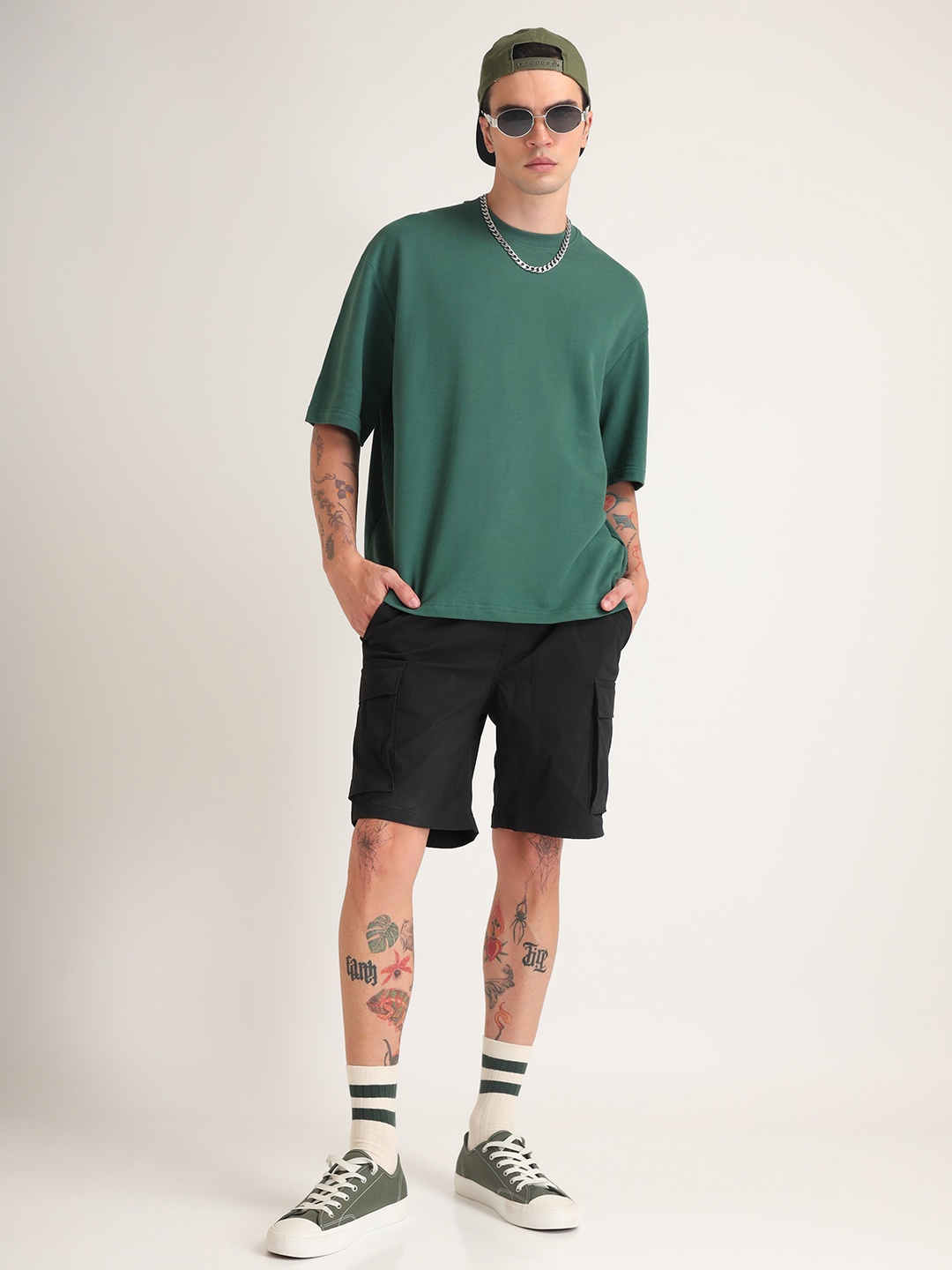 

Weezy Men Bio Finish Solid Round Neck Pure Cotton Oversized T-shirt, Green