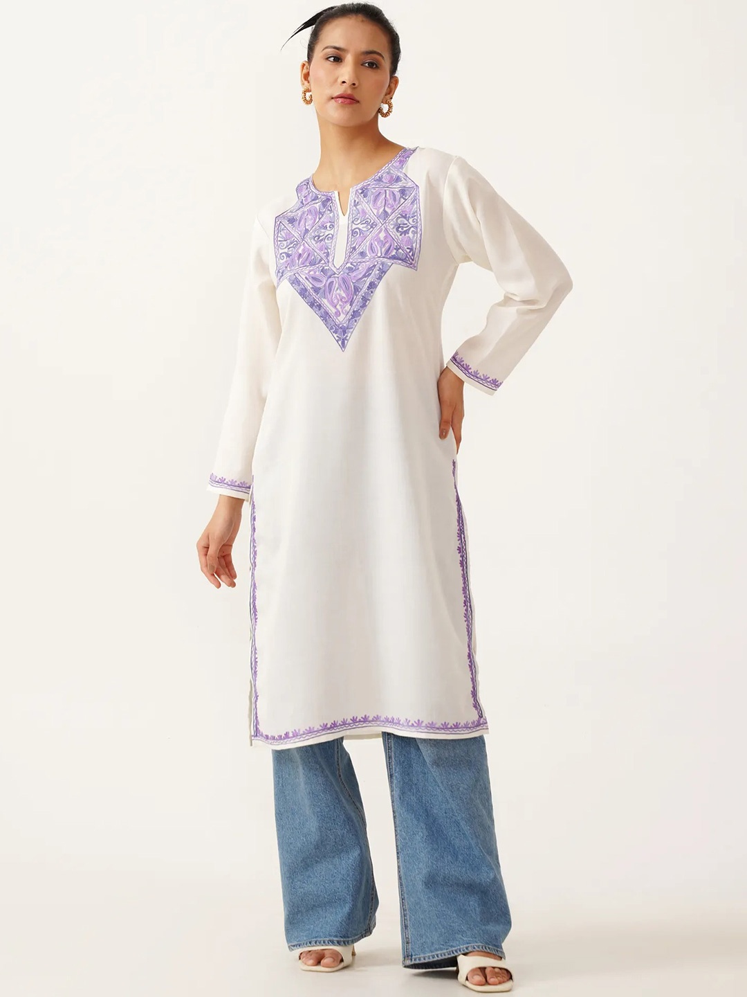 

Kashmir Box Women Round Neck Paisley Embroidered Thread Work Cotton Straight Kurta, White