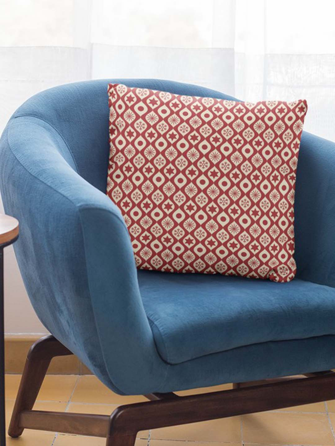 

THEYAYACAFE Red & Cream-Coloured Velvet Square Cushion Covers