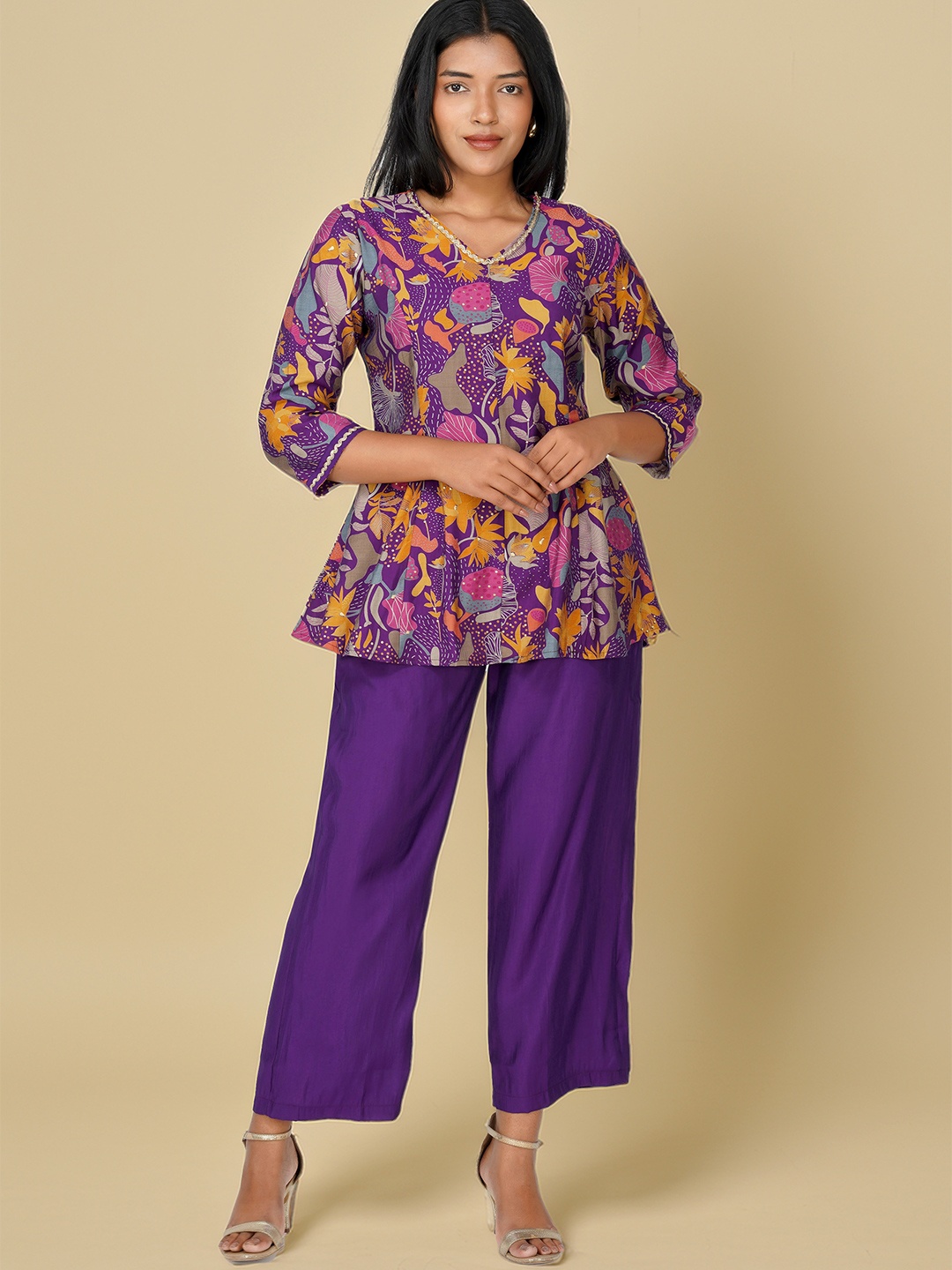 

Bindigasm Floral Printed V-Neck Peplum Tunic With Trousers, Purple