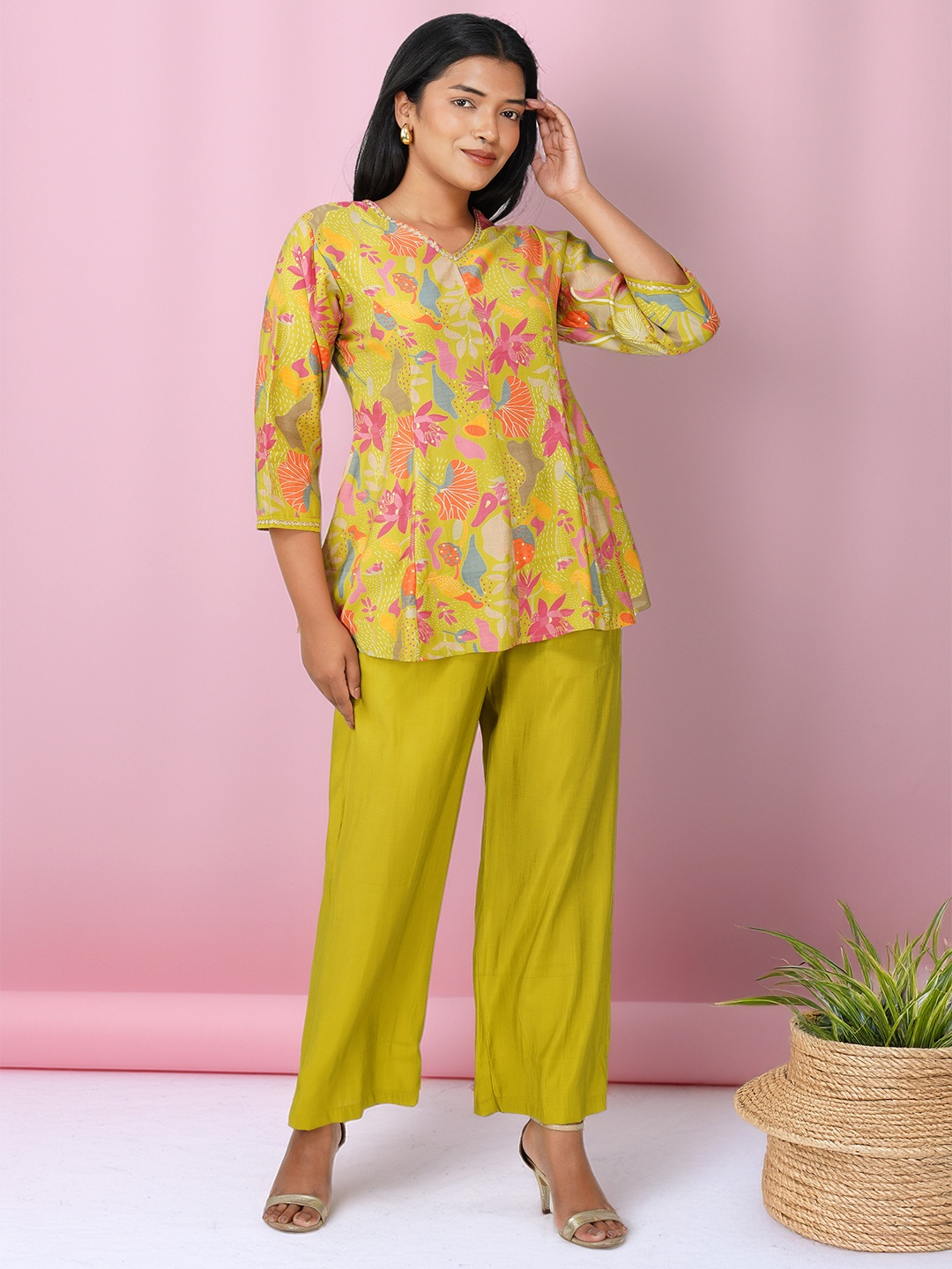 

Bindigasm Floral Printed V-Neck Tunic & Palazzos, Lime green