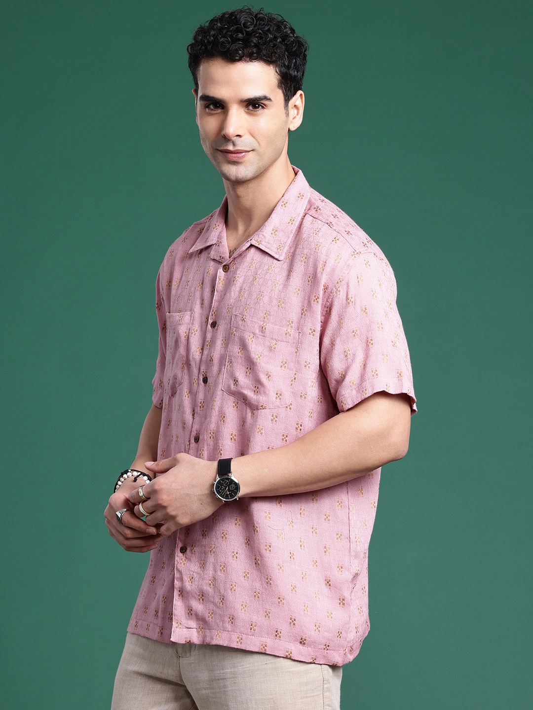 

Sangria Boxy Fit Opaque Self Design Textured Pure Cotton Casual Shirt, Pink