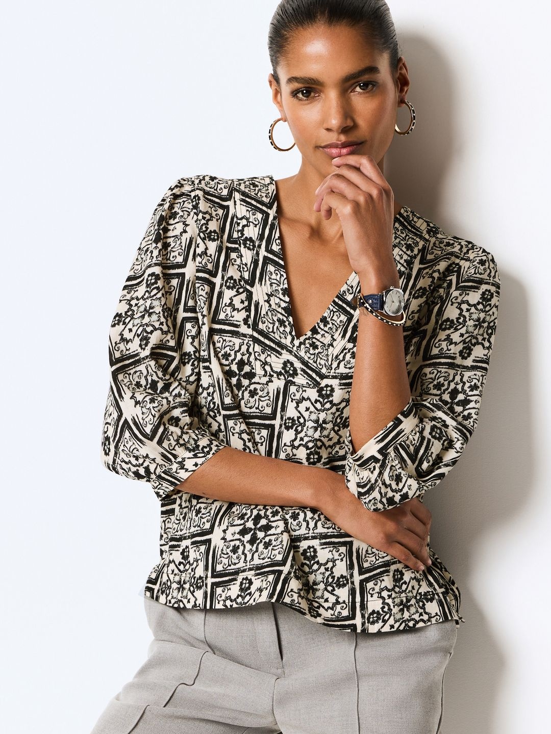 

NEXT V-Neck Floral Printed Puff Sleeve Top, Black