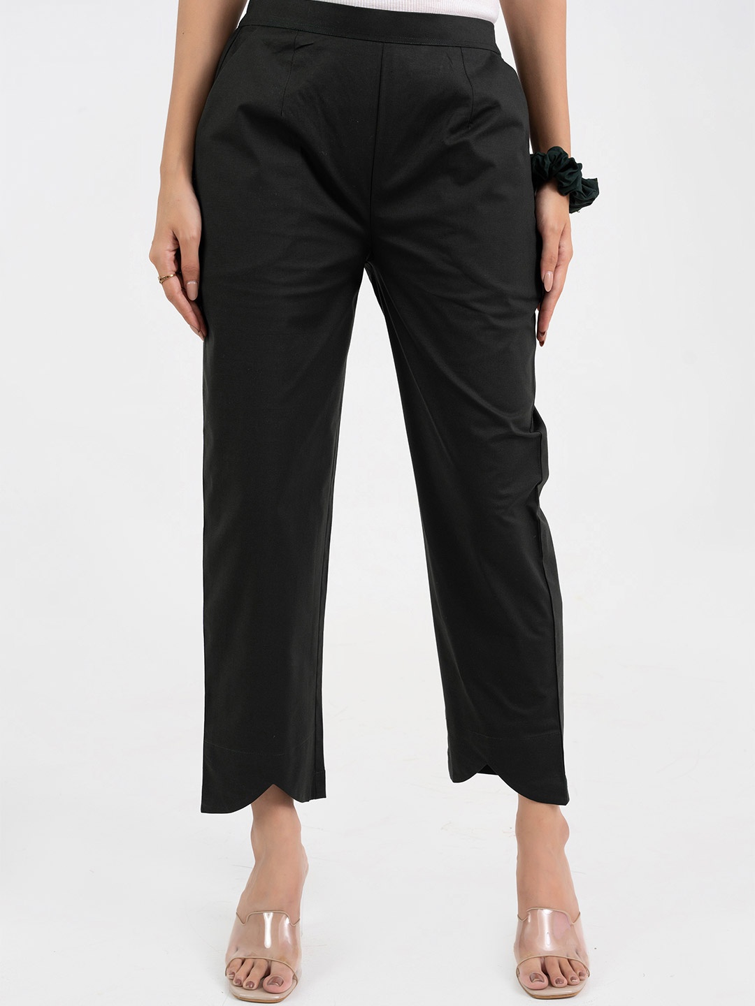 

GULABOSITABO Women Pure Cotton Straight Fit Trousers, Black