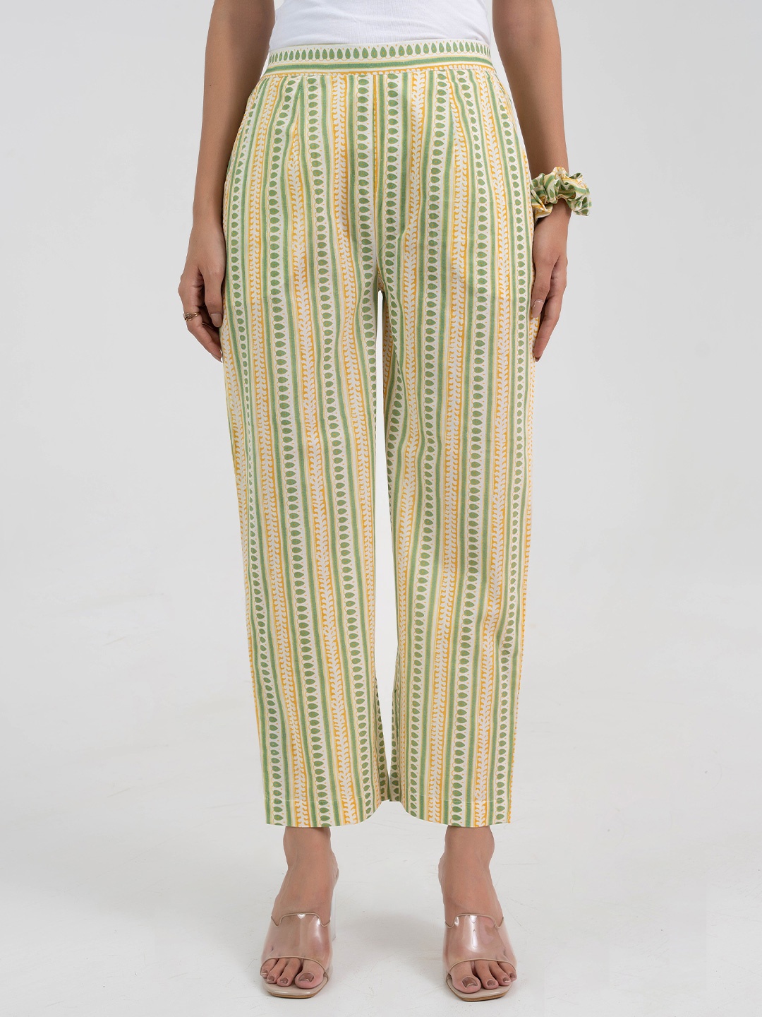 

GULABOSITABO Striped Pure Cotton Regular Fit Flat-Front Trousers, Yellow