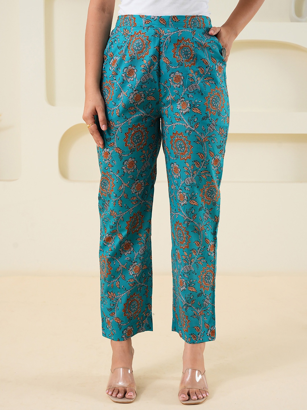 

GULABOSITABO Women Pure Cotton Printed Trousers, Teal
