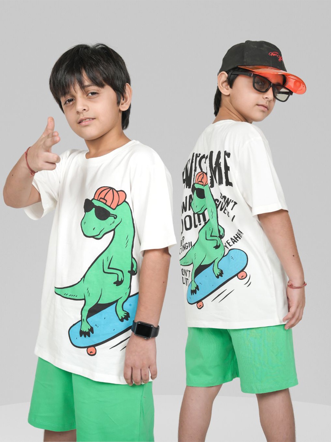 

BE AWARA Boys Dino On Skates Printed Pure Cotton T-shirt With Shorts, Green