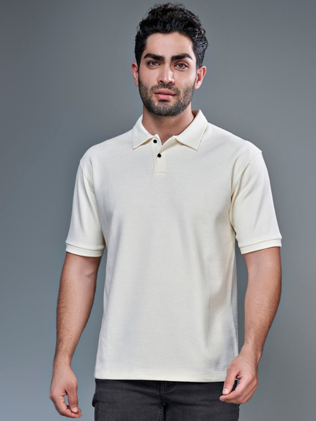 

MAXZONE Men Solid Polo Collar T-shirt, White