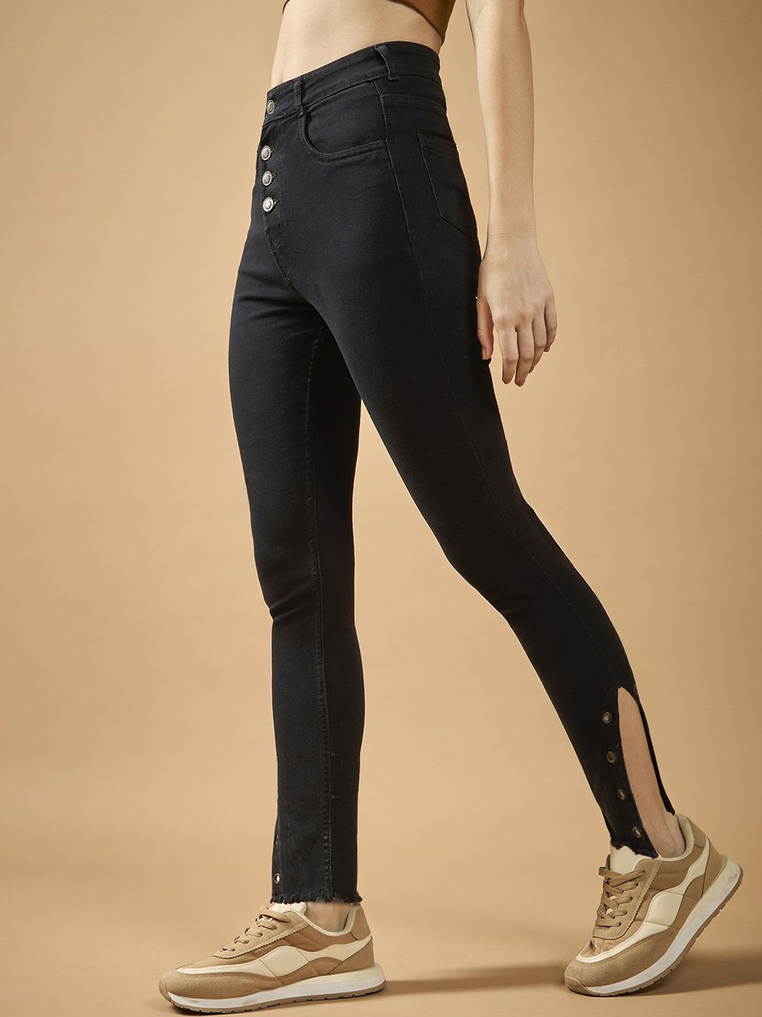 

DOLCE CRUDO Women Skinny Fit High-Rise Stretchable Jeans, Black
