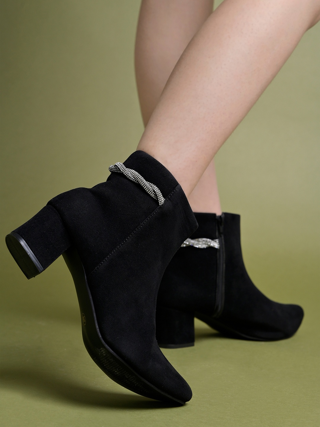 

Shoetopia Women Block-Heeled Pointed Toe Regular Boots, Black