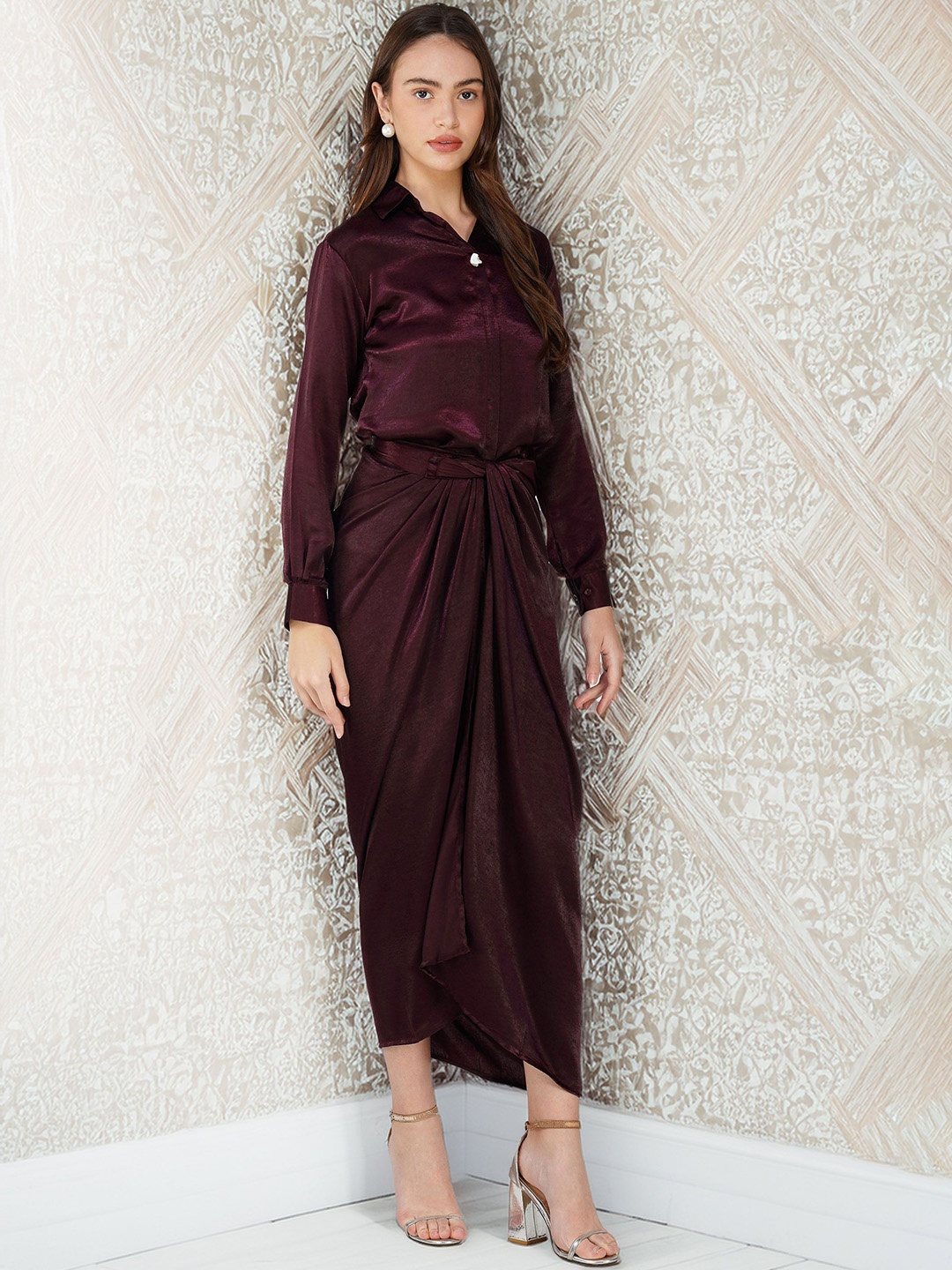 

Bindigasm Cosmopolitan Collar Neck Silk Shirt With Stone & Drape Skirt, Maroon