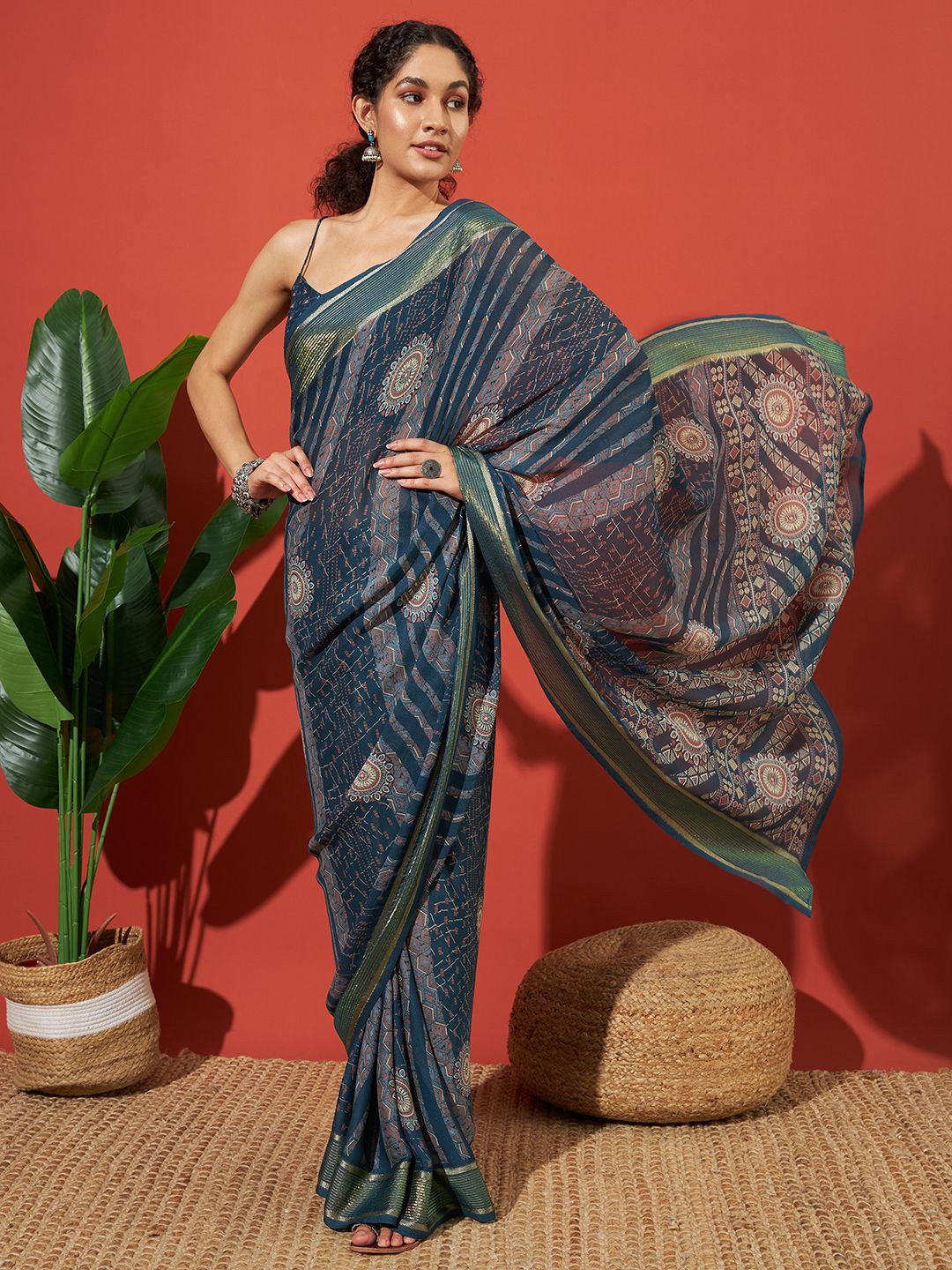 

RACHNA Ethnic Motif Printed Ready to Wear Saree, Blue