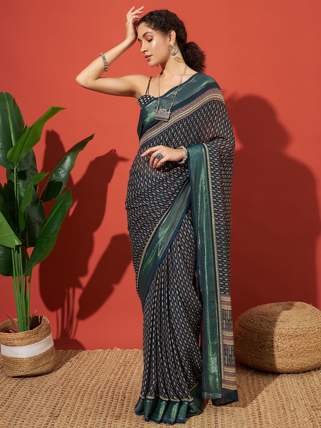 

RACHNA Poly Georgette Ready to Wear Saree, Teal