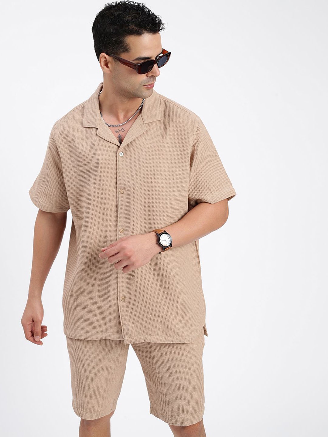 

SHOWOFF Self Design Shirt Collar Shirt Collar Short Sleeves Shirt & Shorts, Beige