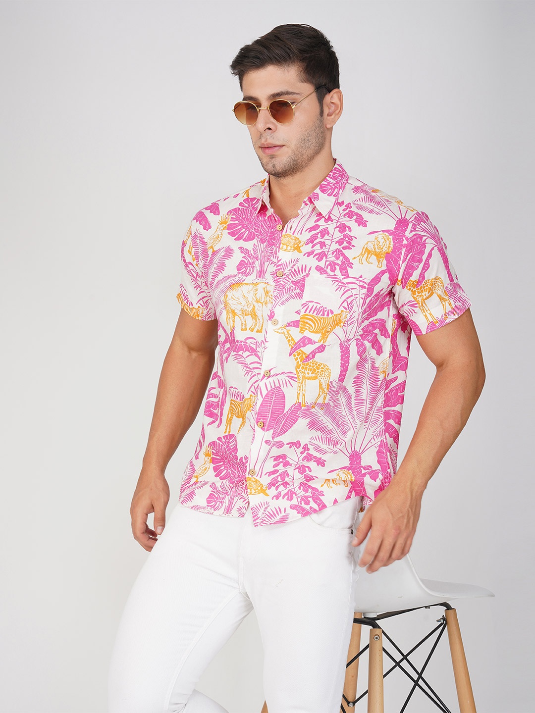 

MASU LIVING Men Spread Collar Floral Printed Cotton Casual Shirt, White