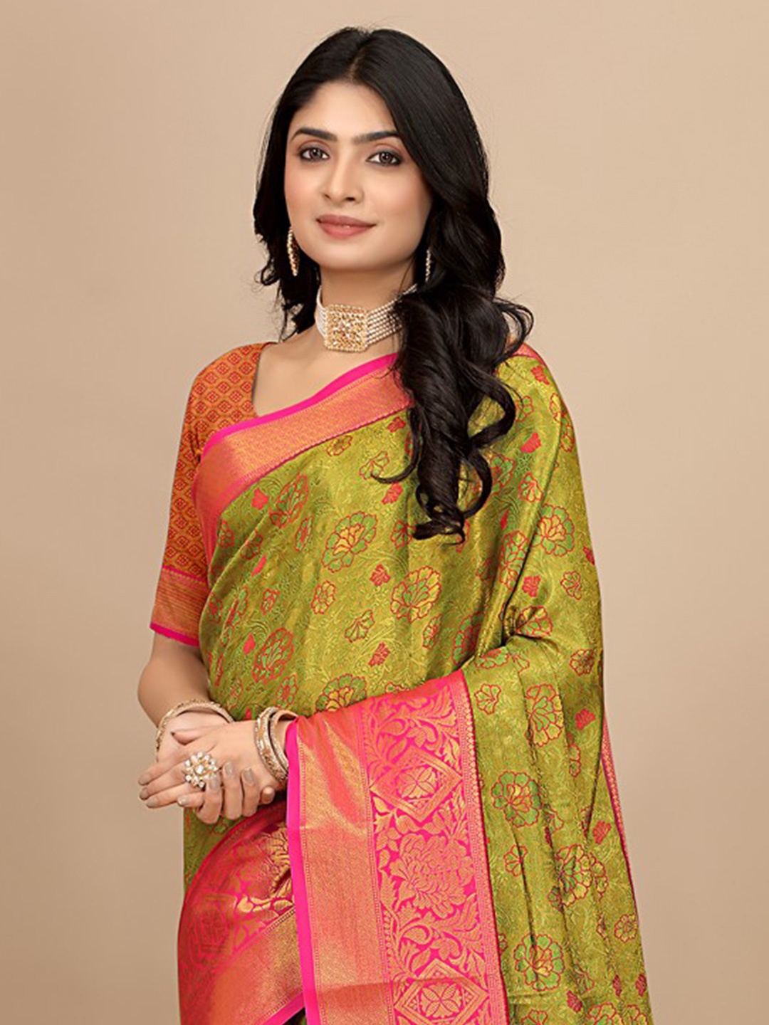 

Pionex Woven Design Zari Pure Silk Saree, Green