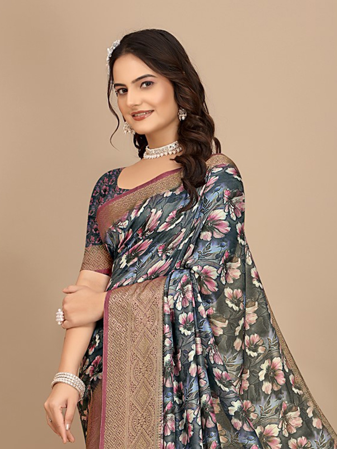 

Pionex Floral Zari Saree, Blue