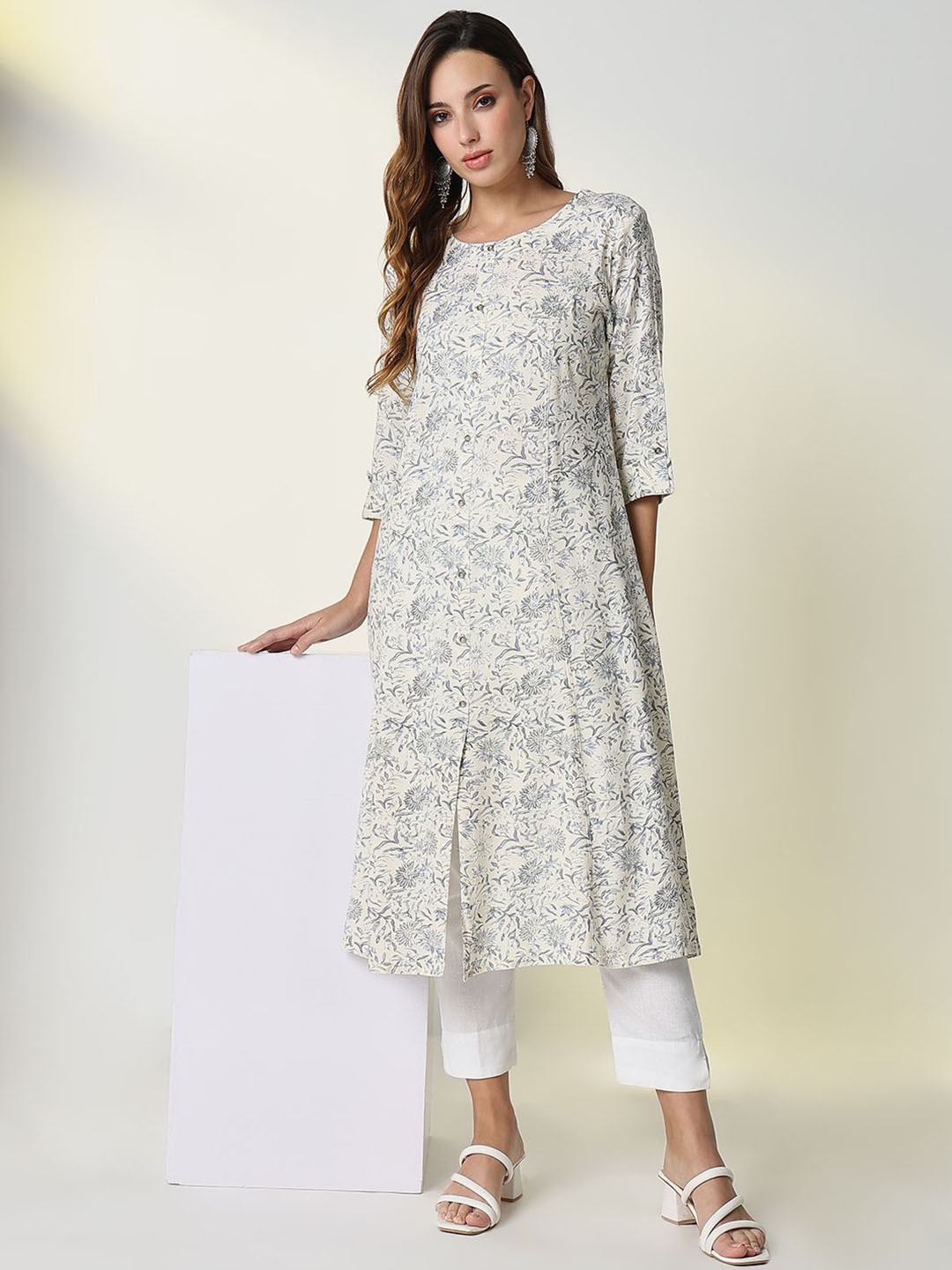 

SHOWOFF Floral Printed Round Neck A-Line Cotton Kurta, Cream