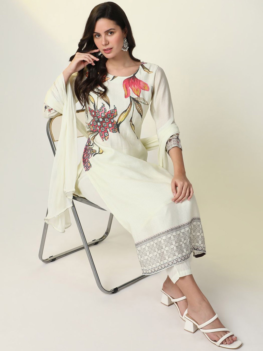 

SHOWOFF Floral Printed Kurta with Trouser & Dupatta, Yellow