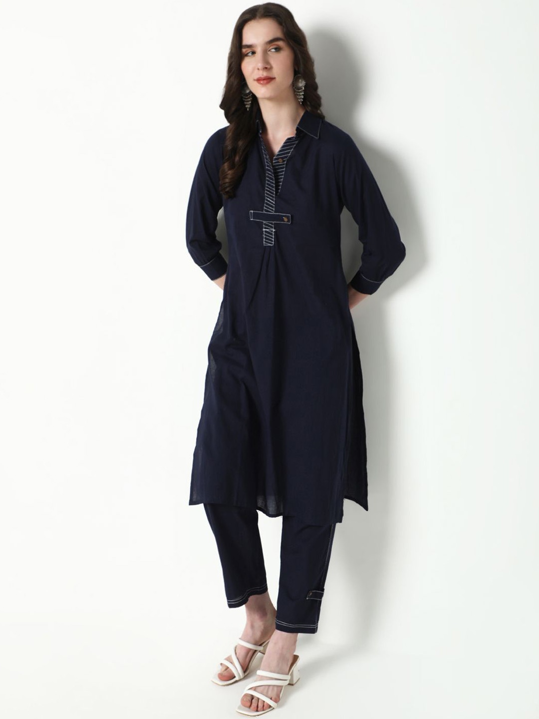 

SHOWOFF Puffed Sleeves Kurta with Trouser, Navy blue