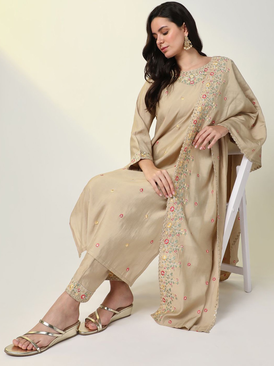 

SHOWOFF Floral Embroidered Kurta with Trouser & Dupatta, Beige